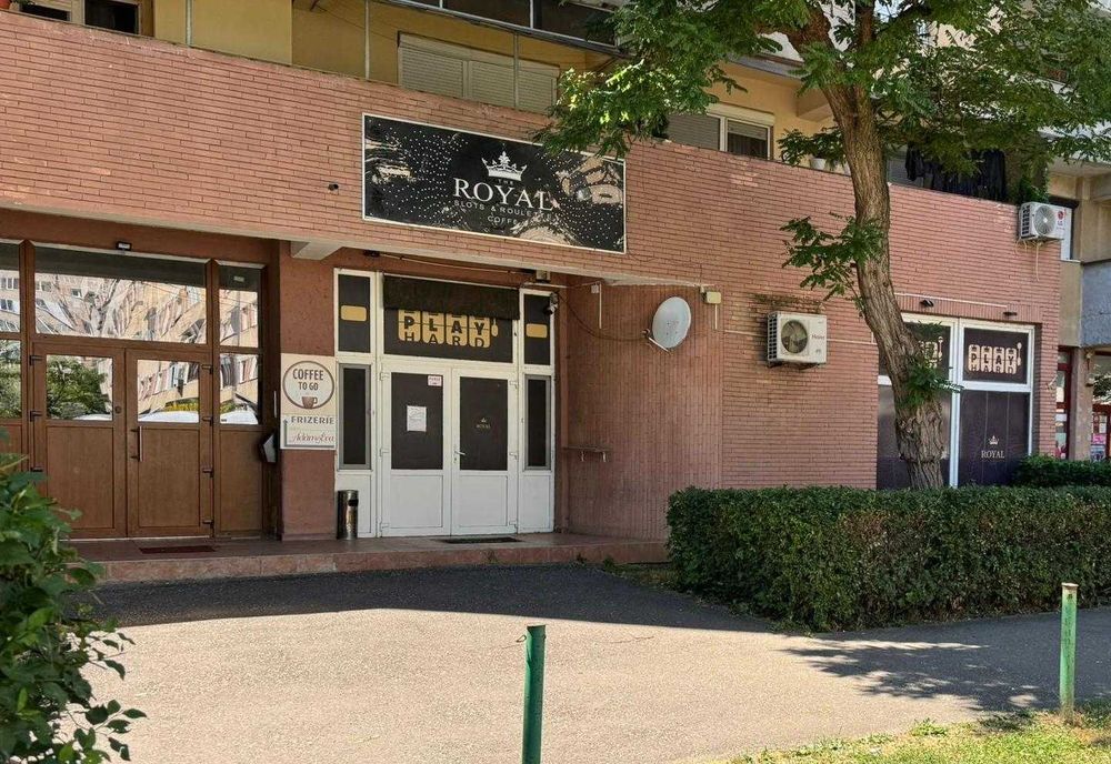 DE INCHIRIAT Spatiu comercial