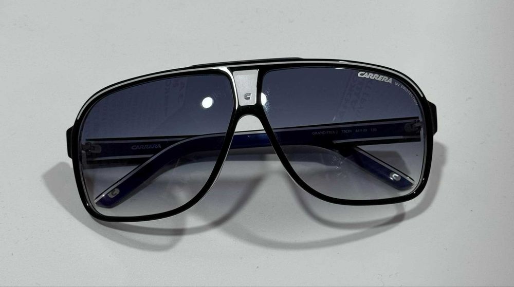 Продавам Слънчеви очила Carrera Grand Prix 2
