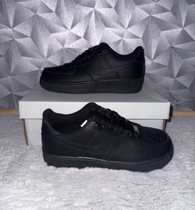 Adidasi Nike Air Force 1