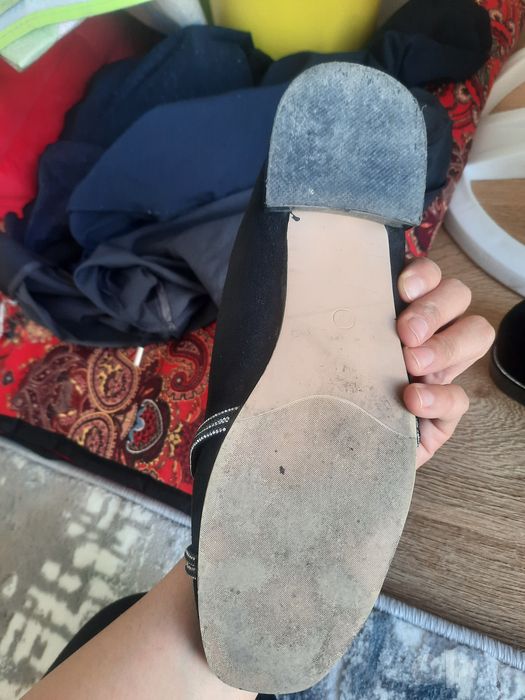 Ayollar oyoq kiyimi