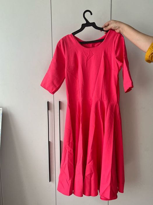 Продам платья 42 р.