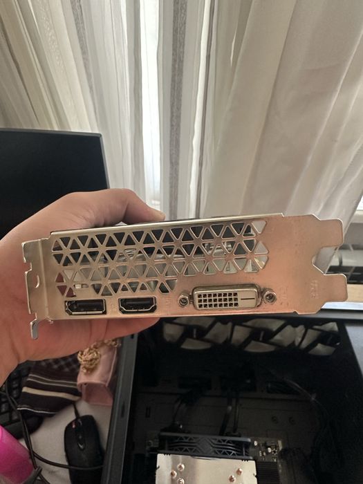 rx 580 8gb идеальное состояние