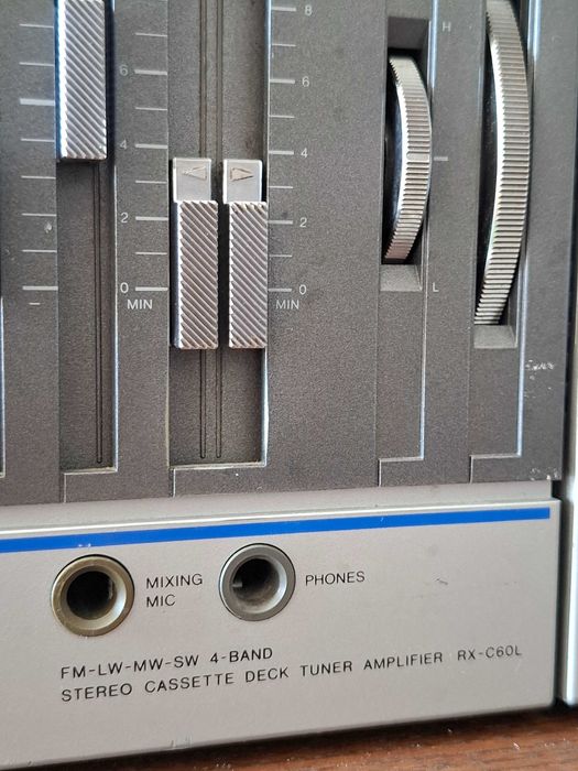 Radiocasetofon retro Panasonic RX-C60L, DEFECT