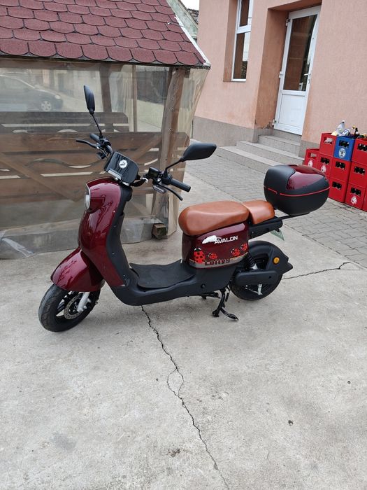 Scuter electric lofty