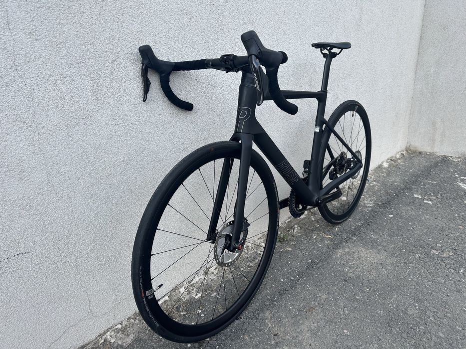 Cursiera carbon Aeroad Rose Xlite 06 echipata di2  2x12 spd an 2026