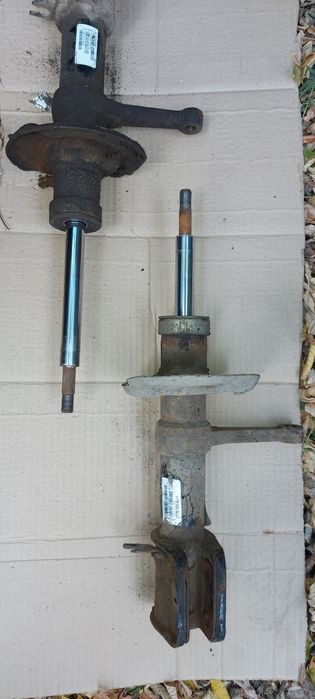 Стойки амортизаторы передние на гранту