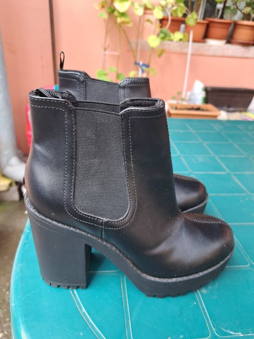 Botine/ ghete negre noi