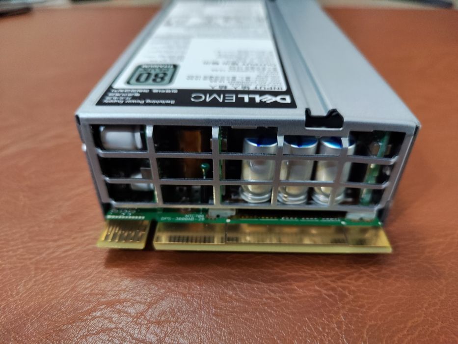 Продавам сървърни захранвания DELL 2800W 80+ TITANIUM
