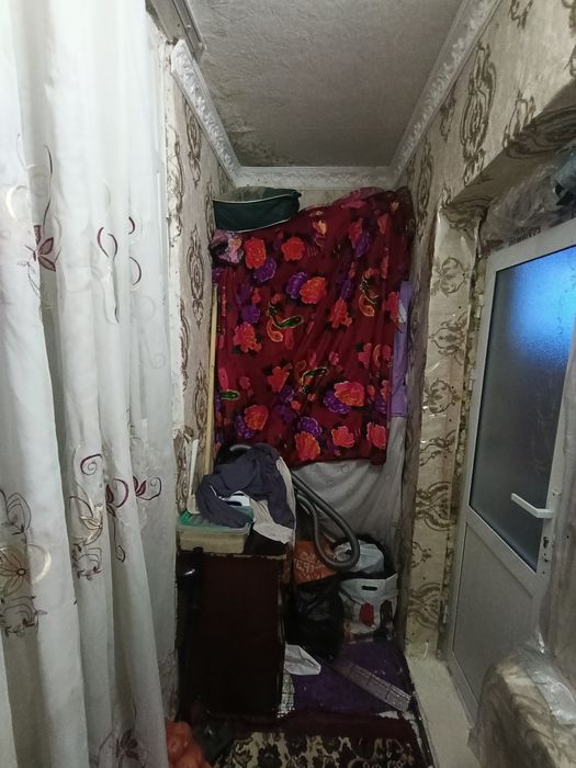 Квартира сотилади Олмазар тумани кора камиш 2/5 да 1 хонали келишади