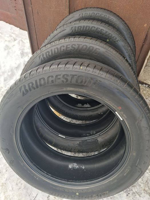 Продам шины. 235/55/19 бриджестон
