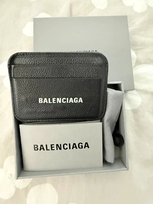 Balenciaga Card Holder – оригинален кожен калъф за карти
