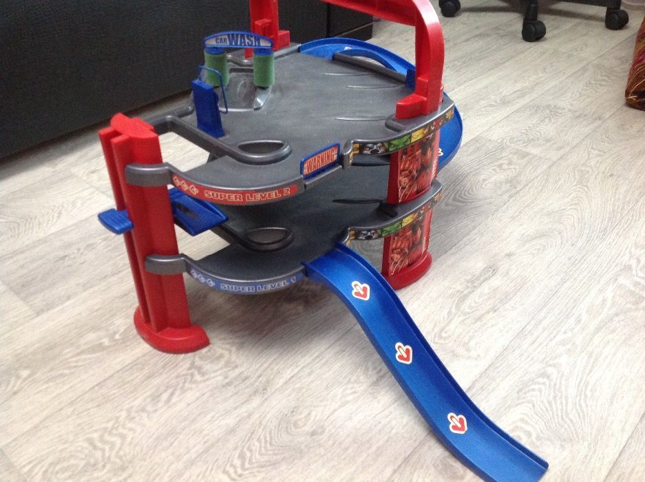 Паркинг для машин