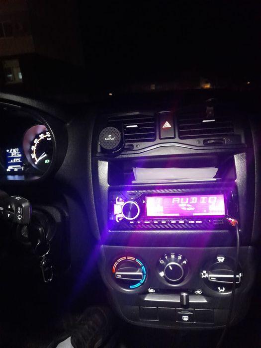 Рамка для магнитолы Гранта