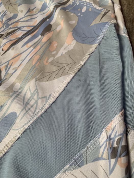 Спортен клин с мрежести детайли