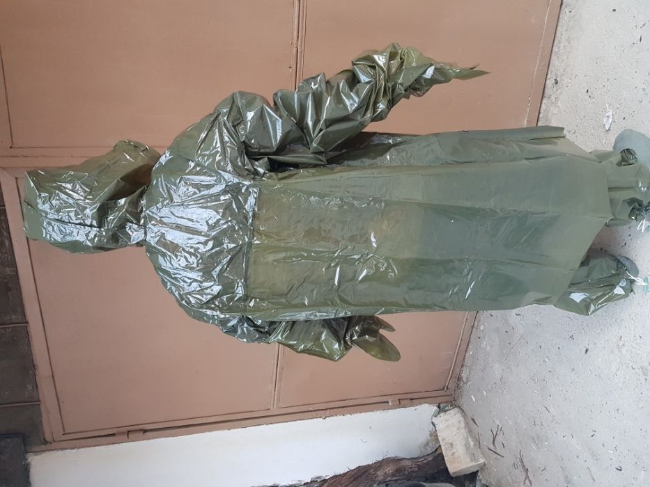 дъждобран , защитно облекло