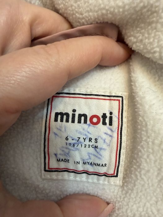 Geaca roz minoti