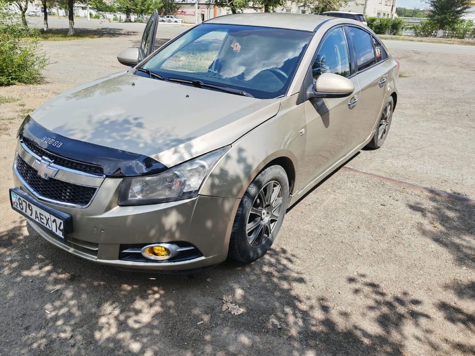 Продам Chevrolet Cruze 2010 год