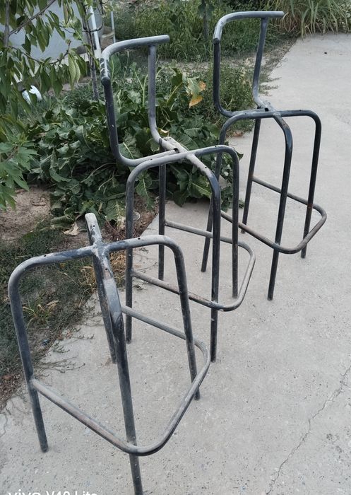 Барные. стулья .