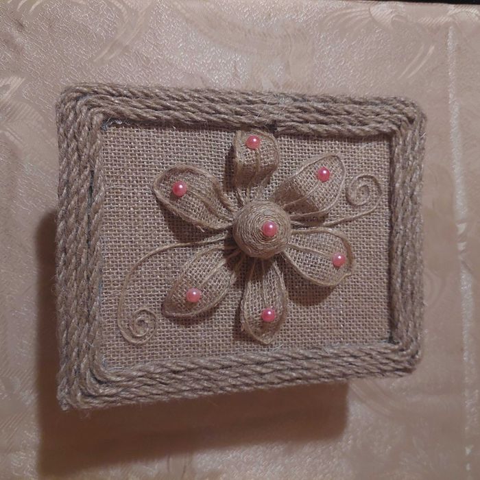 Ръчна изработка- панери и кошници от юта