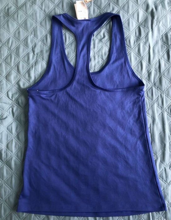 Теннисная одежда