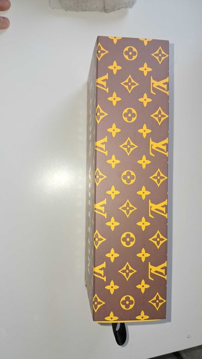 Оригинална кутия на Louis Vuitton