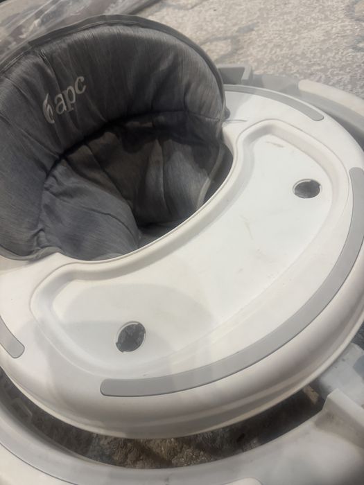 Ходунок в хорошем состояни.