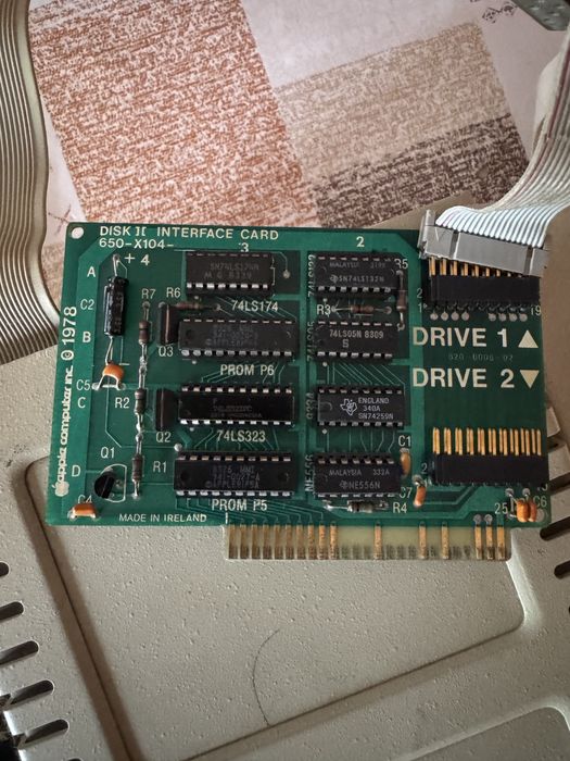 Монитор фллпи правец