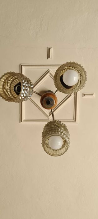 Полилей дърво и стъкло