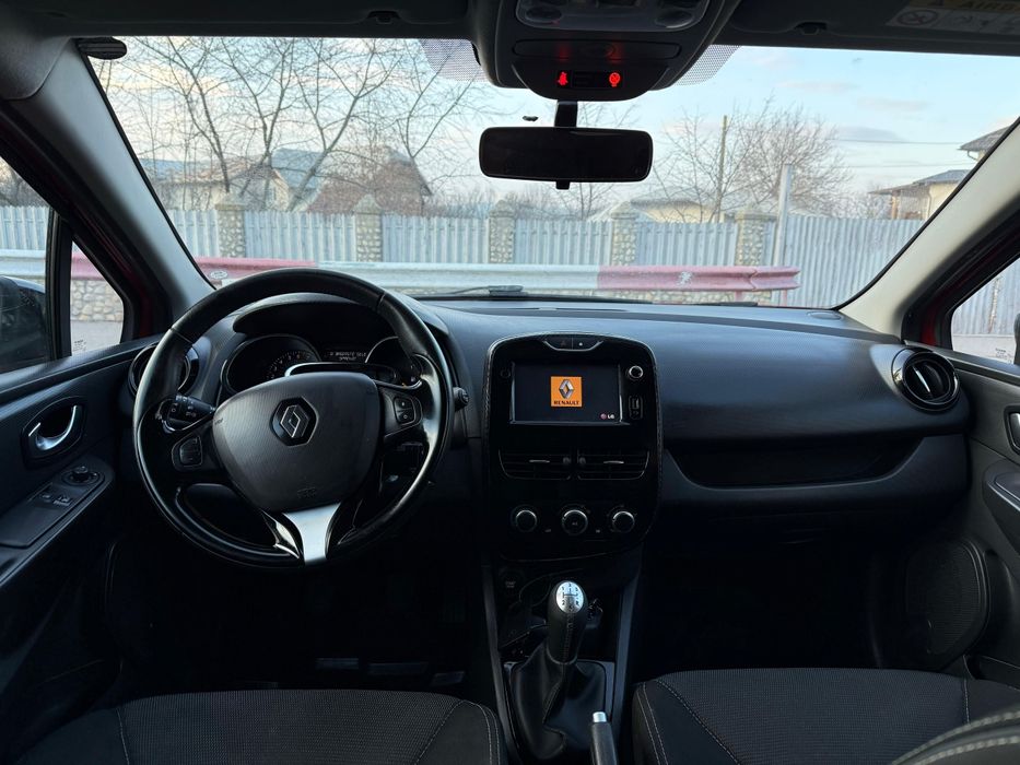 Renault Clio 0.9 TCe Impecabil/ 2015