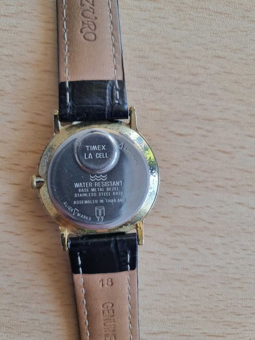 Часовник Timex...