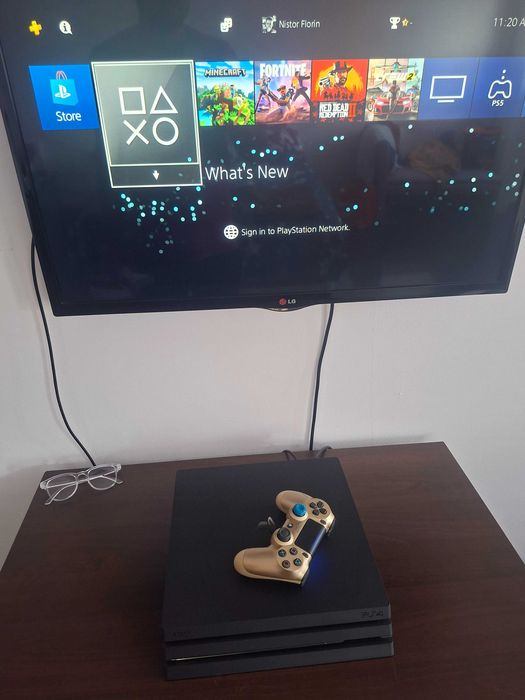 PS4 Pro 1TB + 1 Controller + 5 Jocuri Stare Perfectă