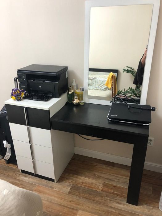 Спальный гарнитур