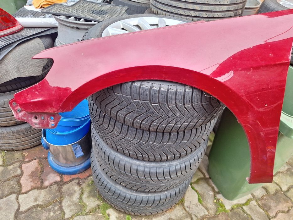 Aripa stanga VW Passat CC facelift cod culoare LB3Z