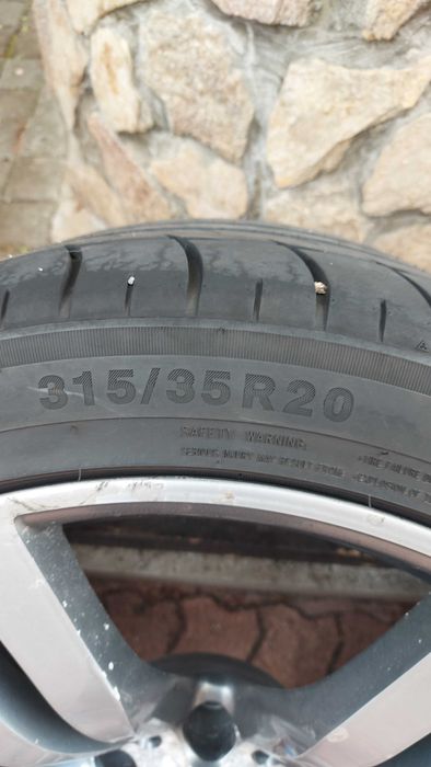 Джанти и гуми за BMW X5 спортпакет