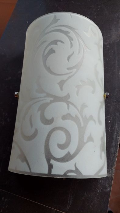 Vând 4 buc aplice de perete