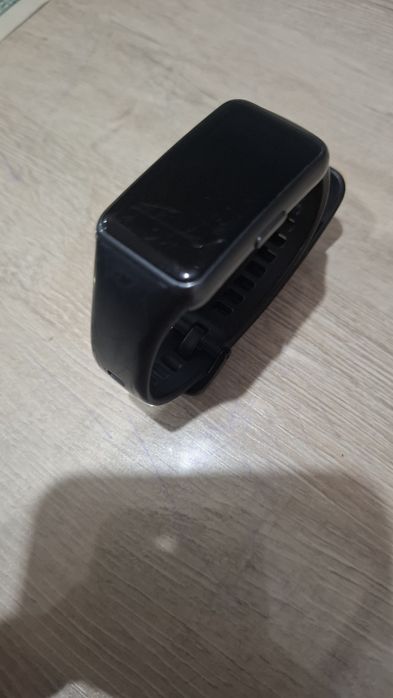 Часы Huawei band 6