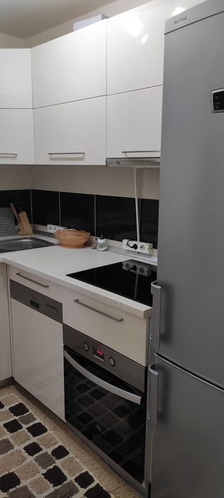 De închiriat apartament cu 1 camera 240 euro