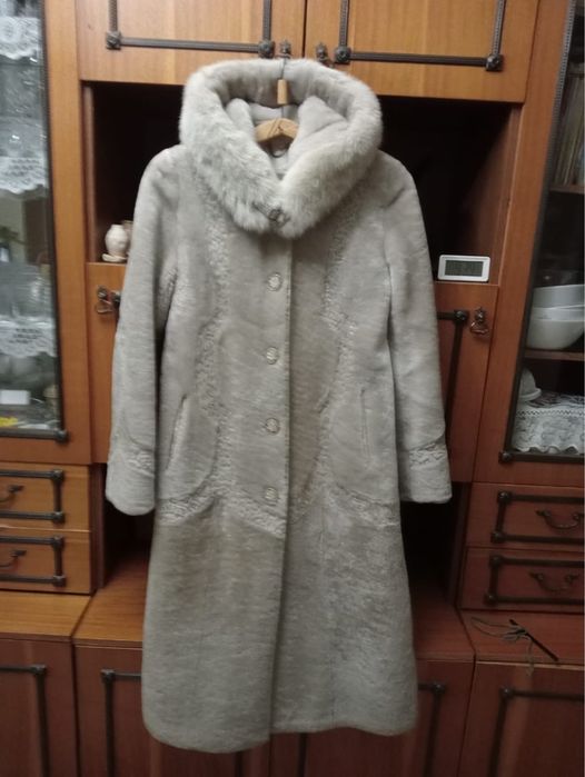 Продам шубу натуральную