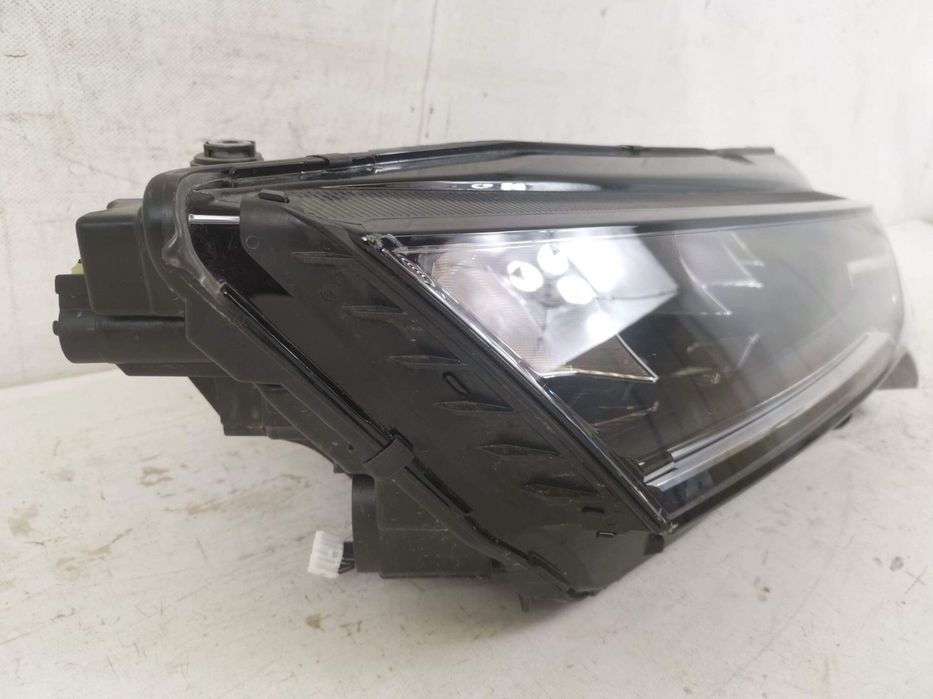 Far Dreapta Led Skoda Octavia 4 Facelift 2024 2025 Original Avariat