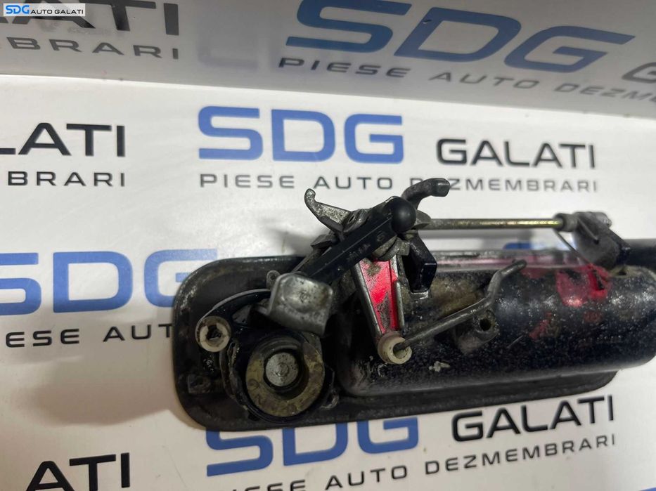 Maner Clapeta Actionare Deschidere cu Butuc Hayon Haion Capota Portbagaj Volkswagen Golf 4 Hatchback 1998 - 2006 Cod 1J6827565A [B3418]