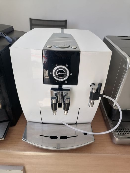 Repar aparate de cafea Philips, Saeco, Delonghi, Jura, etc.