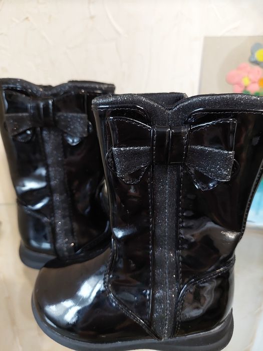 Сапожки для малышек