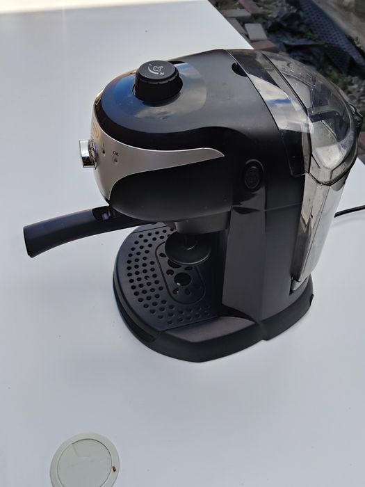 Vand aparat cafea DeLonghi EC221.B, serie S07