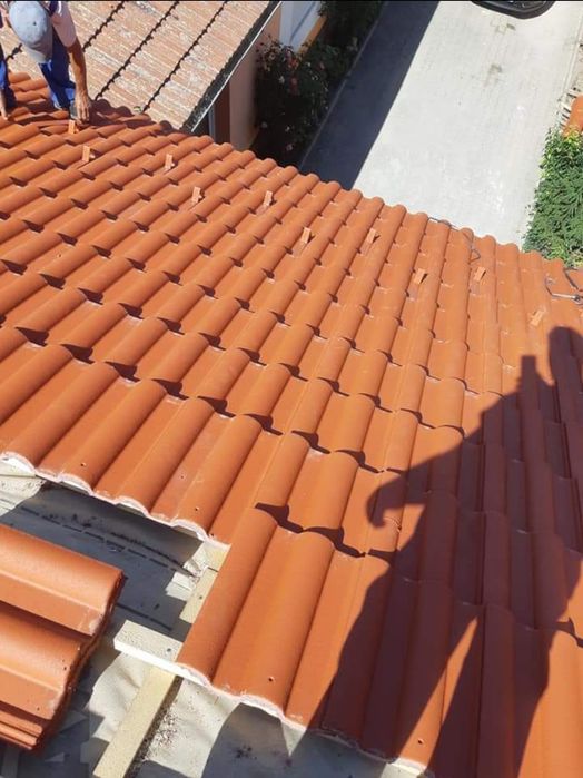 Acoperiș tabla sau țiglă