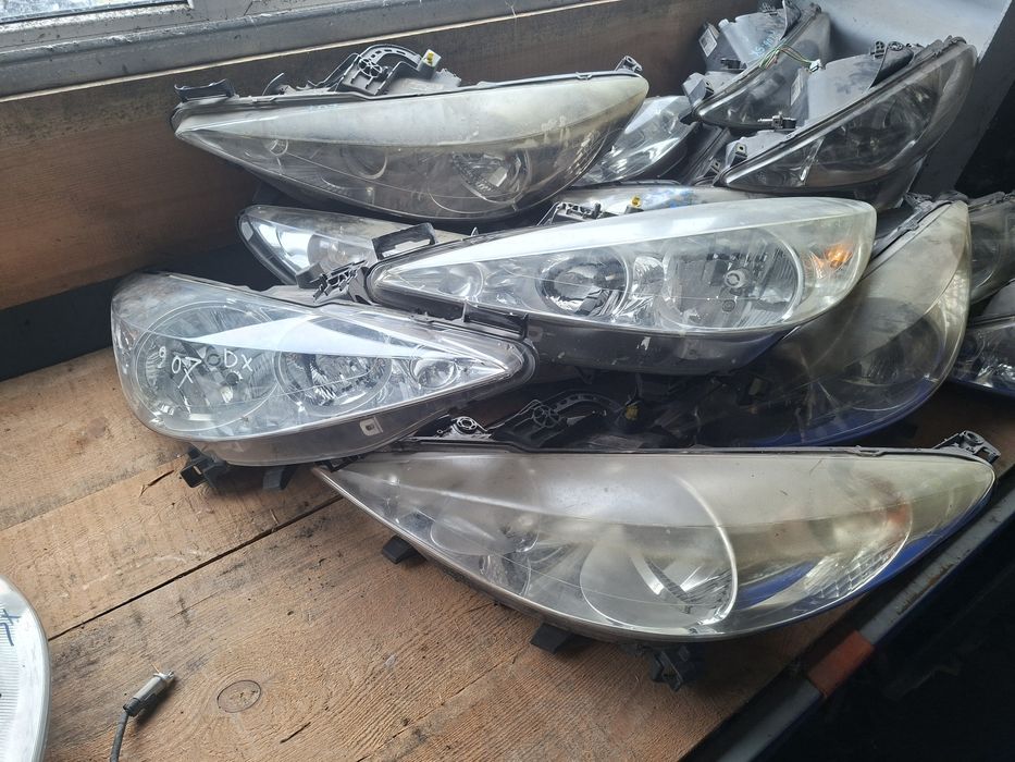 Faruri peugeot 207
