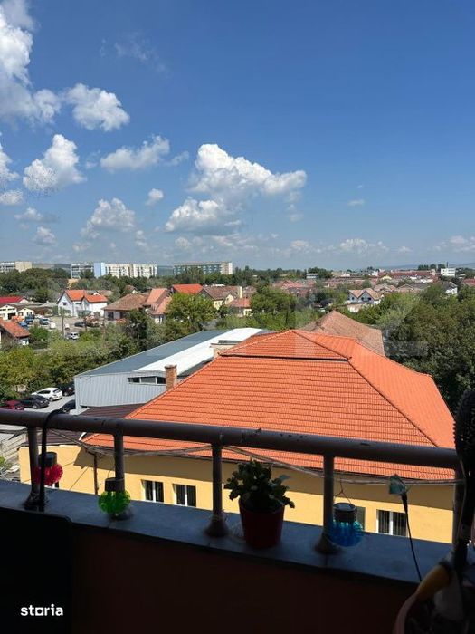 Apartament modern cu 3 camere, complet mobilat si utilat – Zona semi