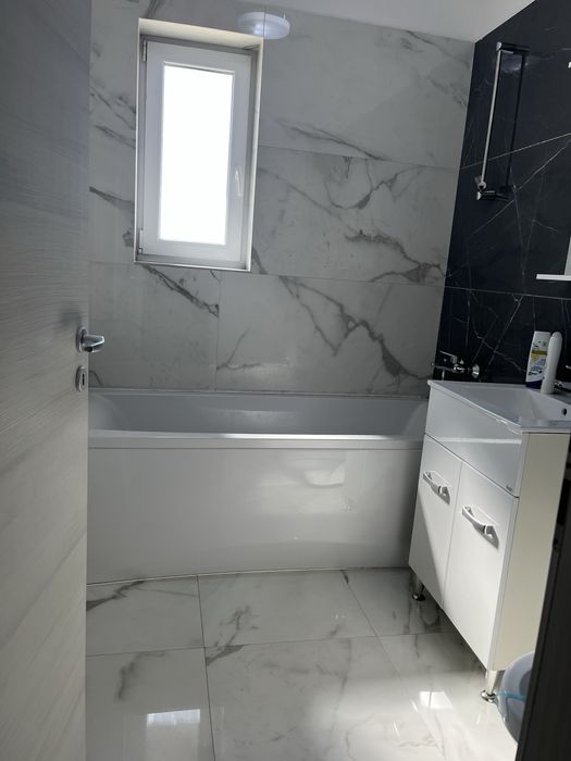 Vand apartament cu 2 camere