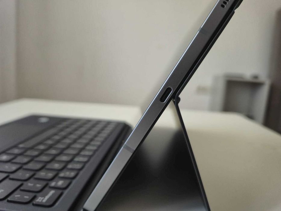 Tableta Samsung Galaxy Tab S9 FE 5G 8GB/256GB + Husa + Tastatură Originală - NOU - Factură + GARANTIE