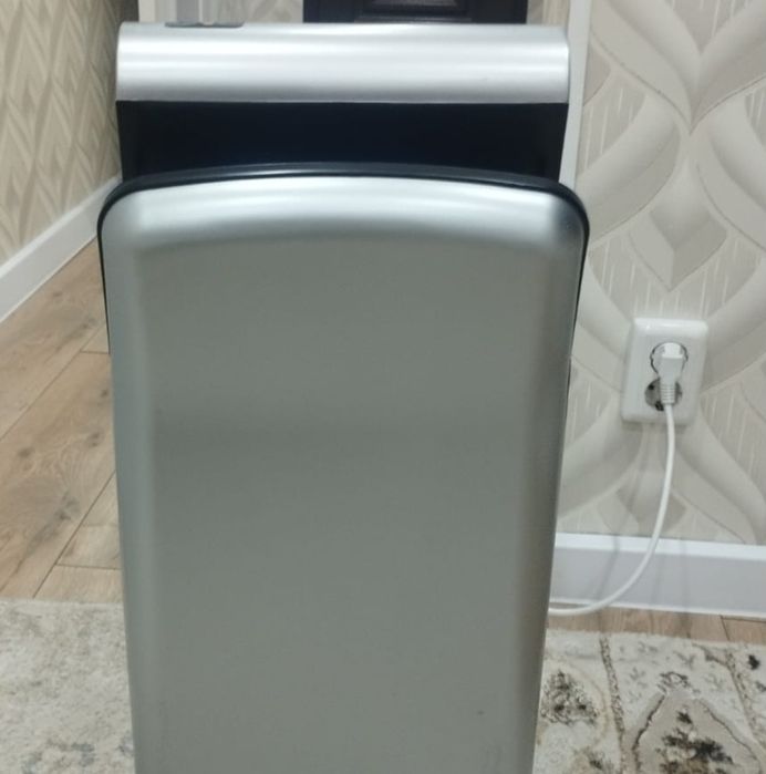 Сушилка для рук новая