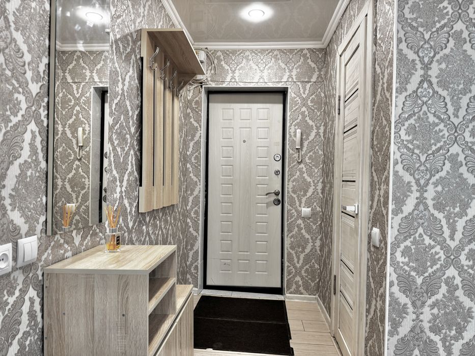 Продается 2-комнатная квартира